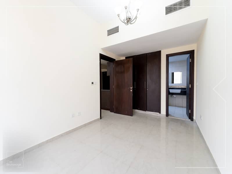 Modern 2 Bedroom Living | Hanover Square - Image 15
