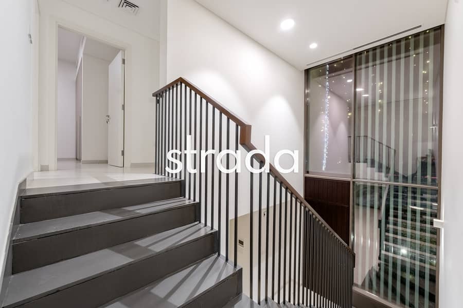 Fully Landscaped Garden | Corner Plot | Vacant - Image 17