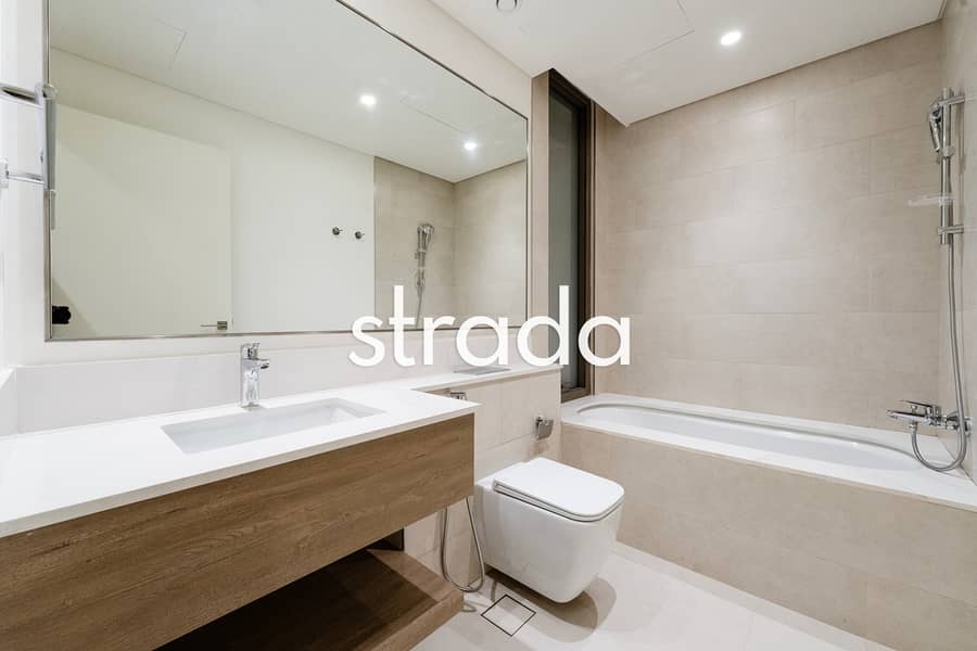 Fully Landscaped Garden | Corner Plot | Vacant - Image 29