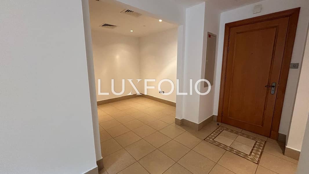 Chiller Free | Unfurnished | Vacant - Image 7