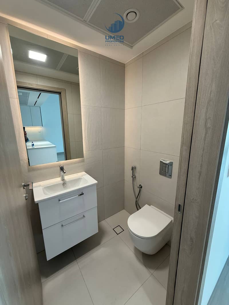 Brand New Unit I Luxury Living | Park View I Available from Mid-February