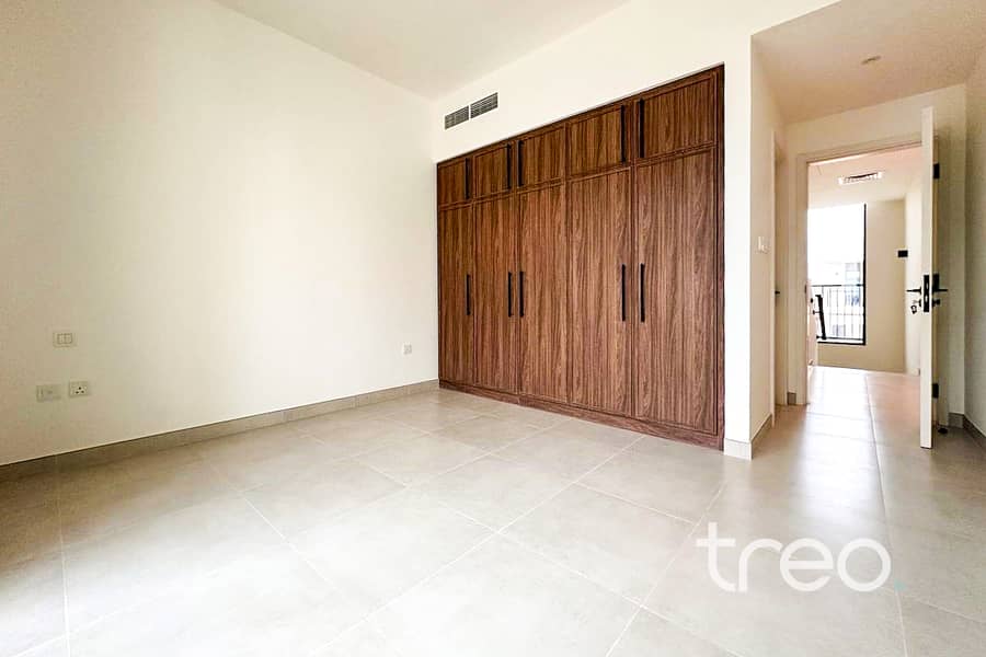 Greenbelt View | Vacant | Renovated