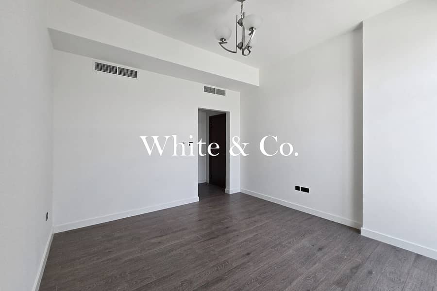 Family Home | Immaculate | Spacious Unit 4 Bedroom