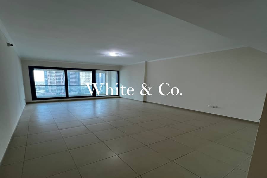 Vacant and Ready | Lake View | Spacious