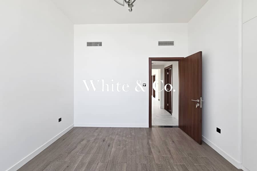 Family Home | Immaculate | Spacious Unit 4 Bedroom