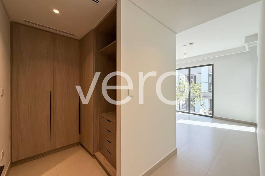 Upgraded | Landscaped | Close to Amenities - Image 8