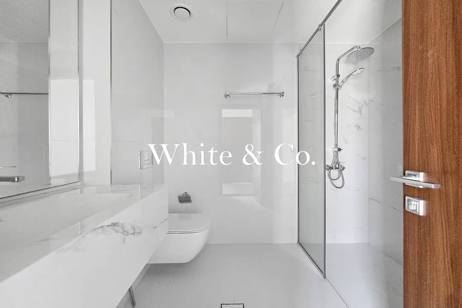 Family Home | Immaculate | Spacious Unit 4 Bedroom - Image 9