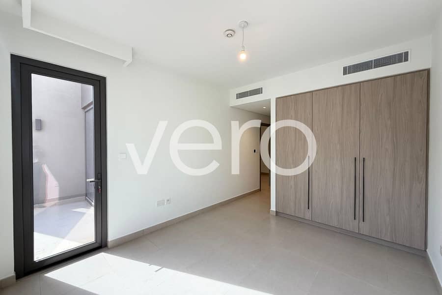 Upgraded | Landscaped | Close to Amenities - Image 10