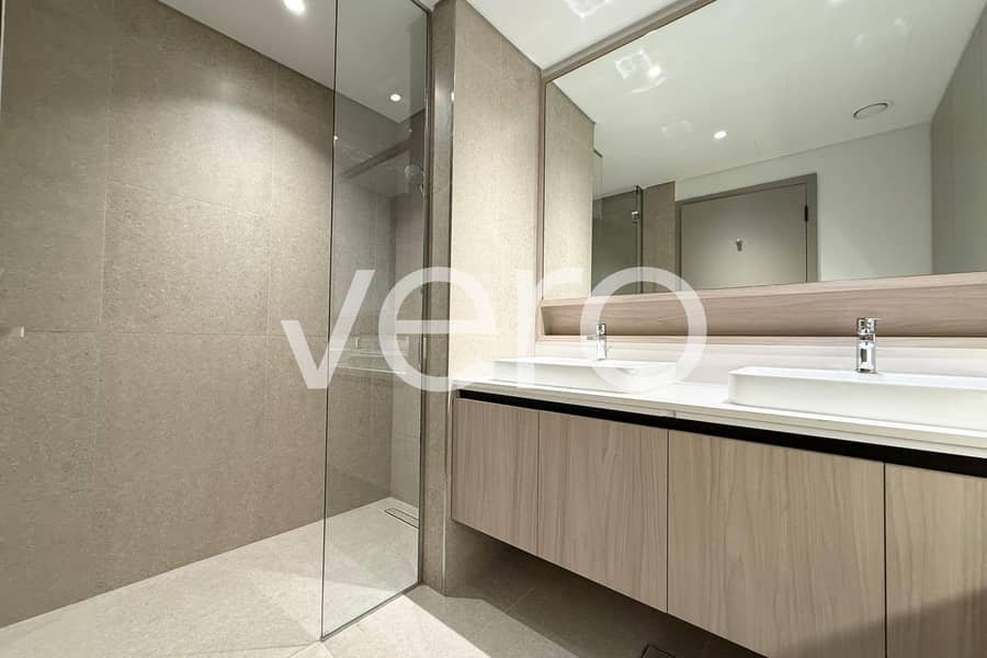 Upgraded | Landscaped | Close to Amenities - Image 11