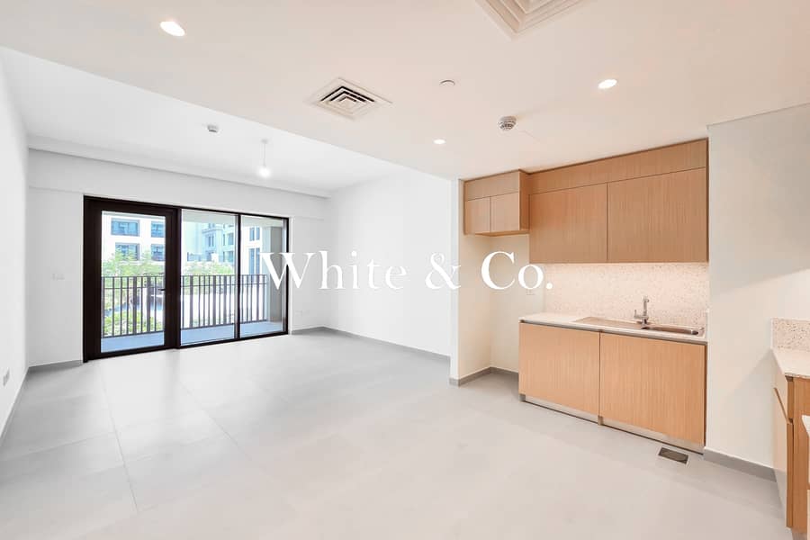 Vacant | Pool Views | Great Early Doors Investment