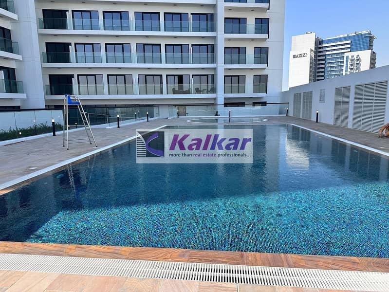 High ROI | Furnished | High Floor | Near Metro - Image 7