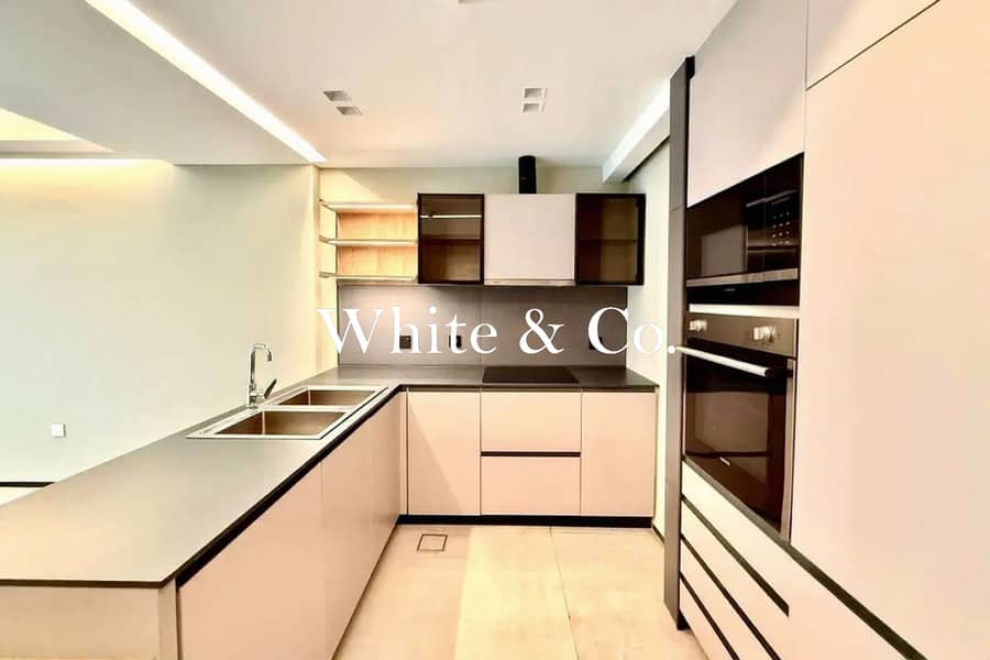 Duplex 2 Bed | Vacant on Transfer | Roof Terrace