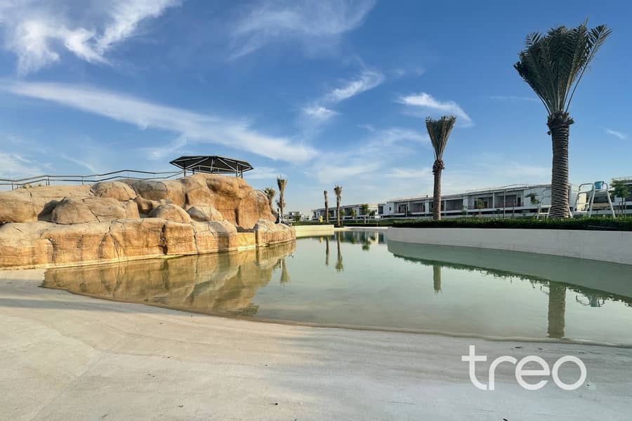 Exclusive | Single Row | Park Facing - Image 14