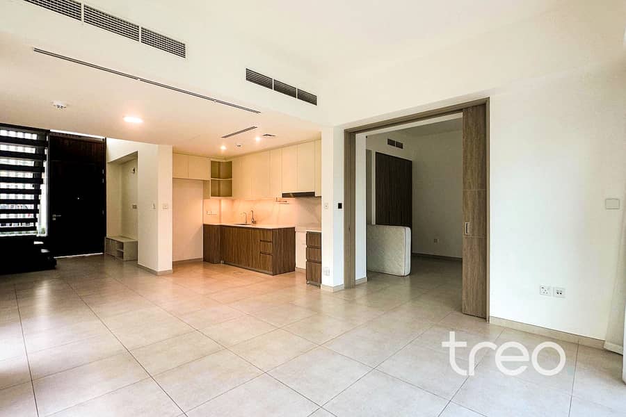 Exclusive | Single Row | Park Facing - Image 29