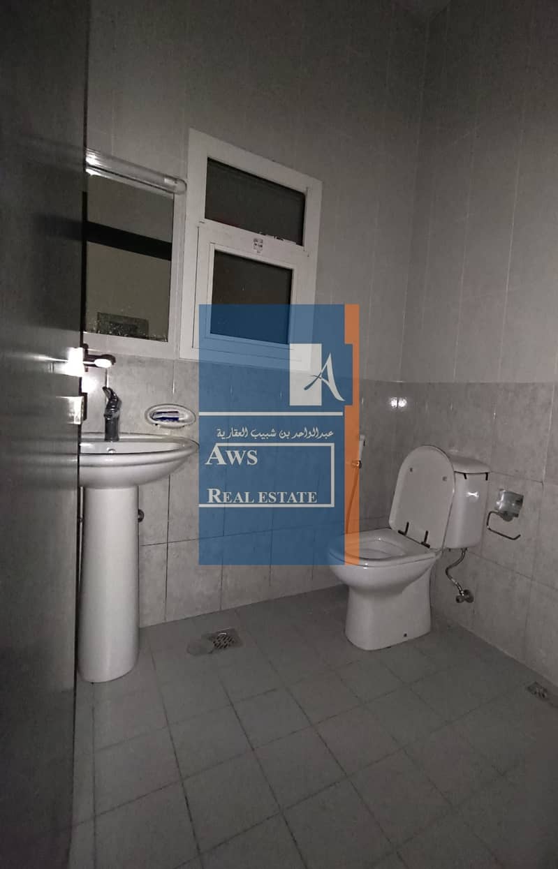 Modern & Affordable Studio for Family - Image 7