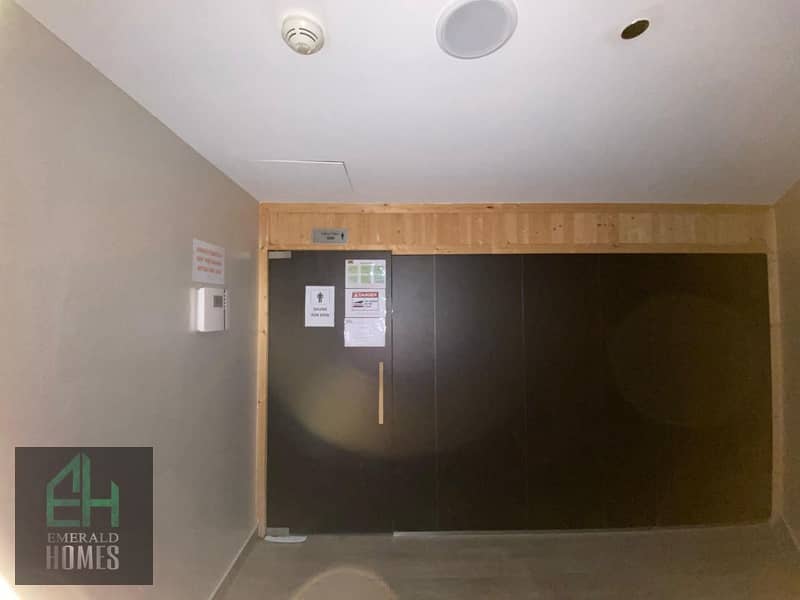 Villa View | Well Maintain | Prime Location - Image 25