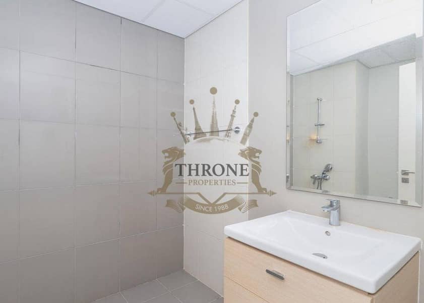 R2-M14|VACANT ON TRANSFER|WELL MAINTAINED - Image 18