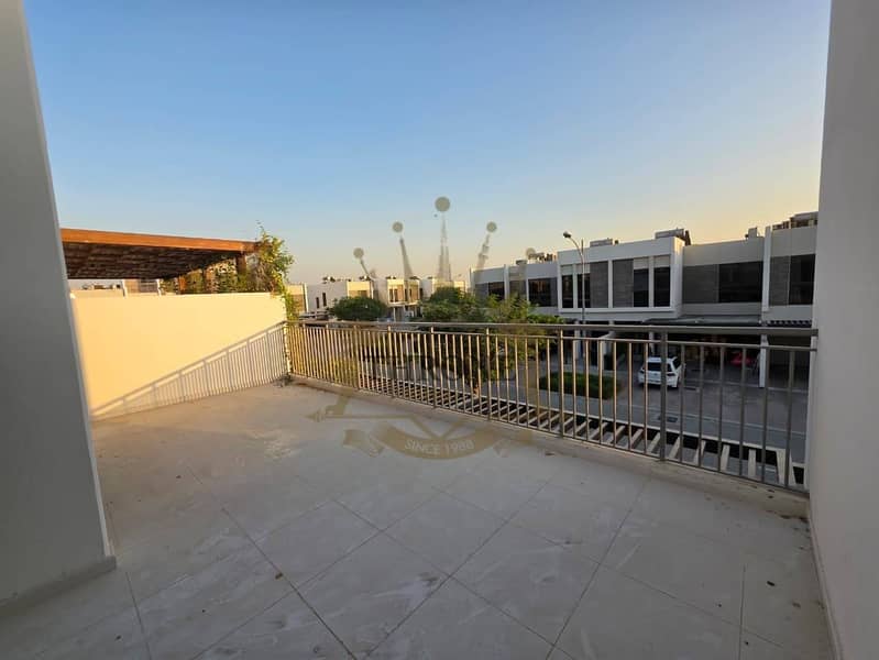 R2-MB|LARGE BALCONY|HUGE GARDEN|READY TO MOVE - Image 12