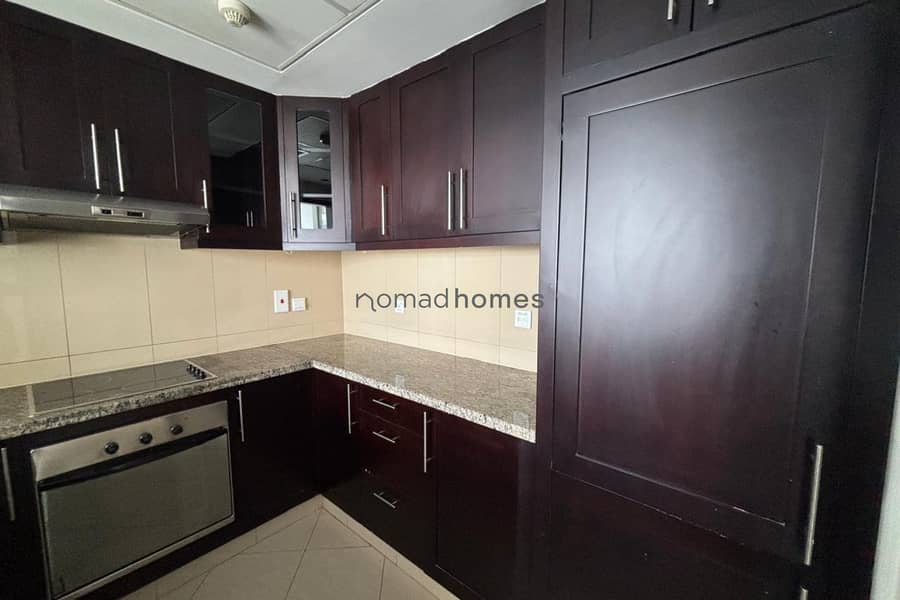 EXCLUSIVE | LAKE VIEWS | VACANT | CHILLER FREE - Image 7