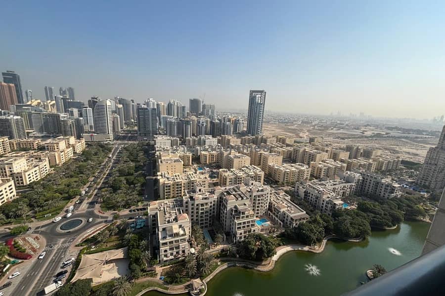 EXCLUSIVE | LAKE VIEWS | VACANT | CHILLER FREE - Image 11