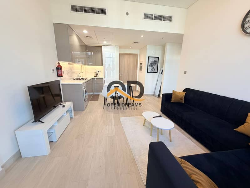 Fully Furnished 1 BHK I Free Chiller I Ready to Move