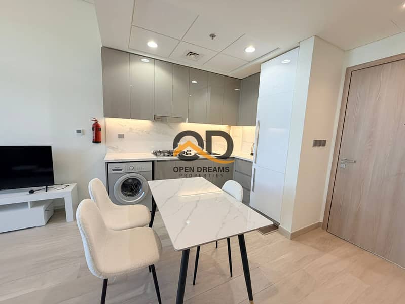 Fully Furnished 1 BHK I Free Chiller I Ready to Move - Image 8