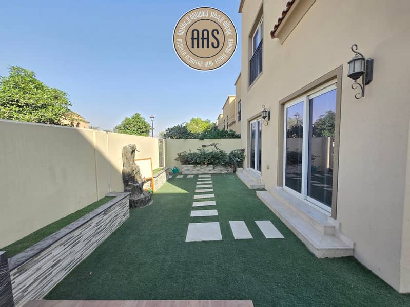 SINGLE ROW BEAUTIFULL 4BR+MAID VILLA JUST 180K