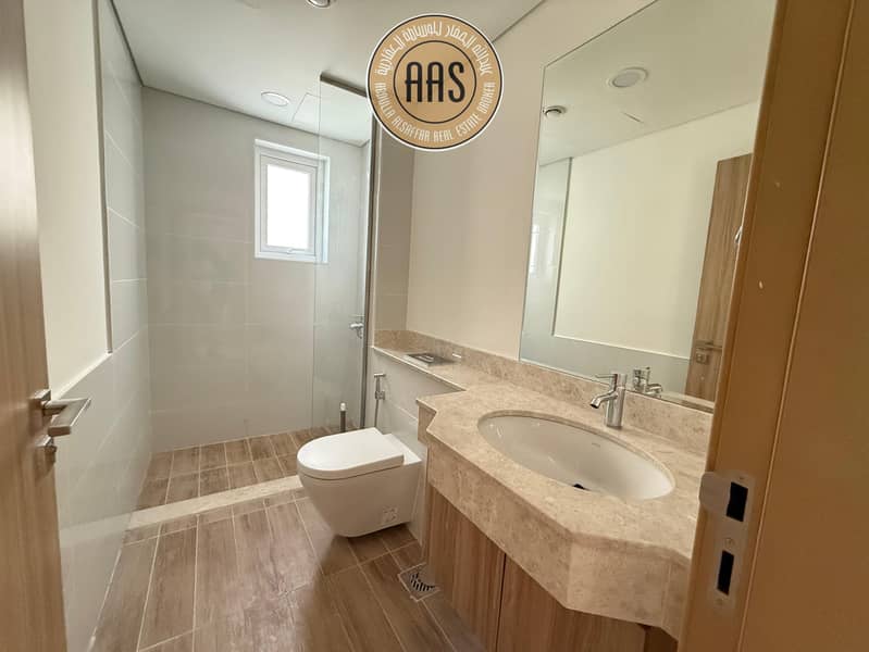 SINGLE ROW BEAUTIFULL 4BR+MAID VILLA JUST 180K - Image 6