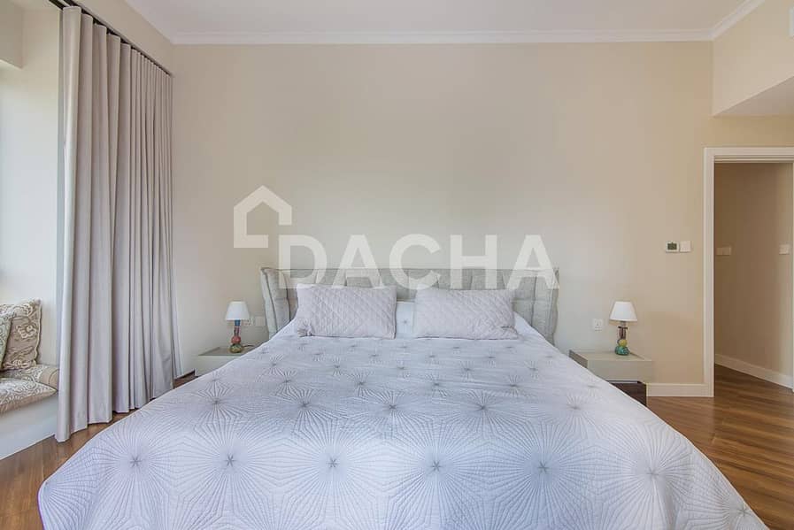 Vacant | Marina View | Upgraded - Image 9