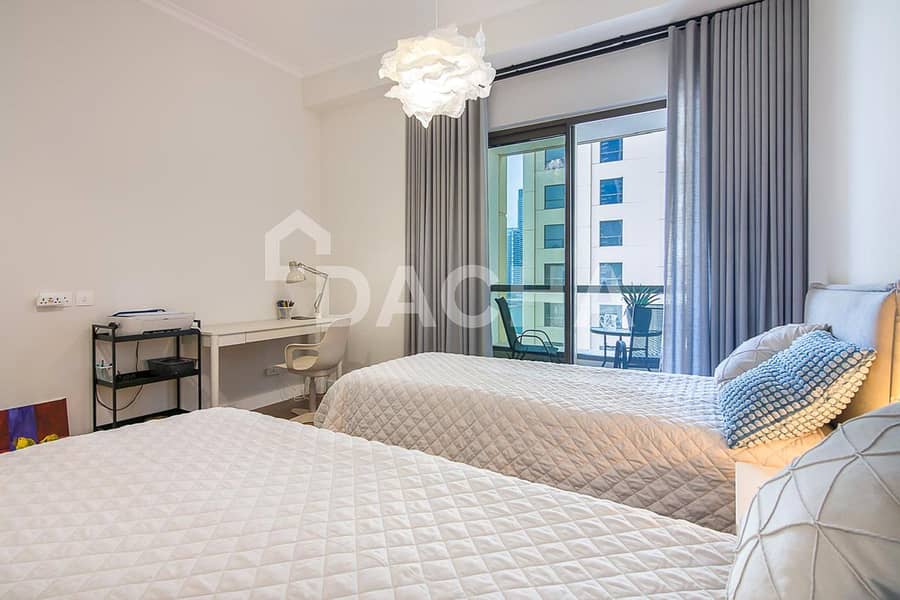 Vacant | Marina View | Upgraded - Image 20