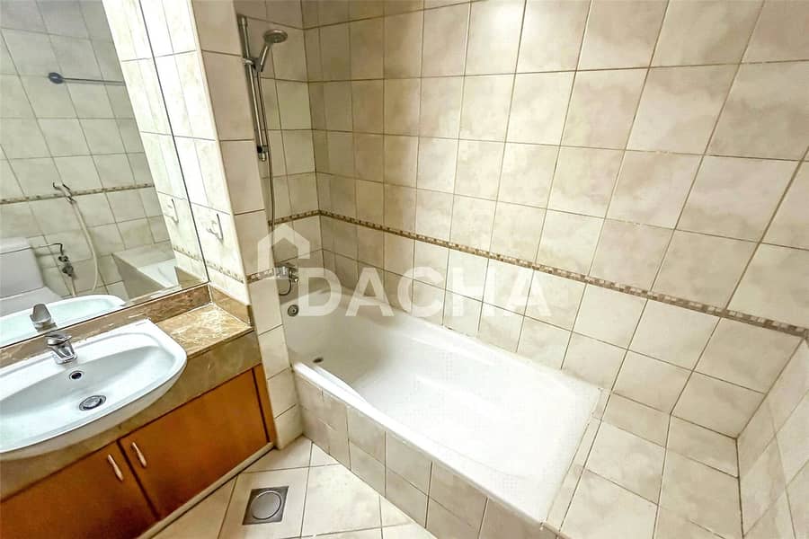 VACANT | Metro Link | Maids Room - Image 8