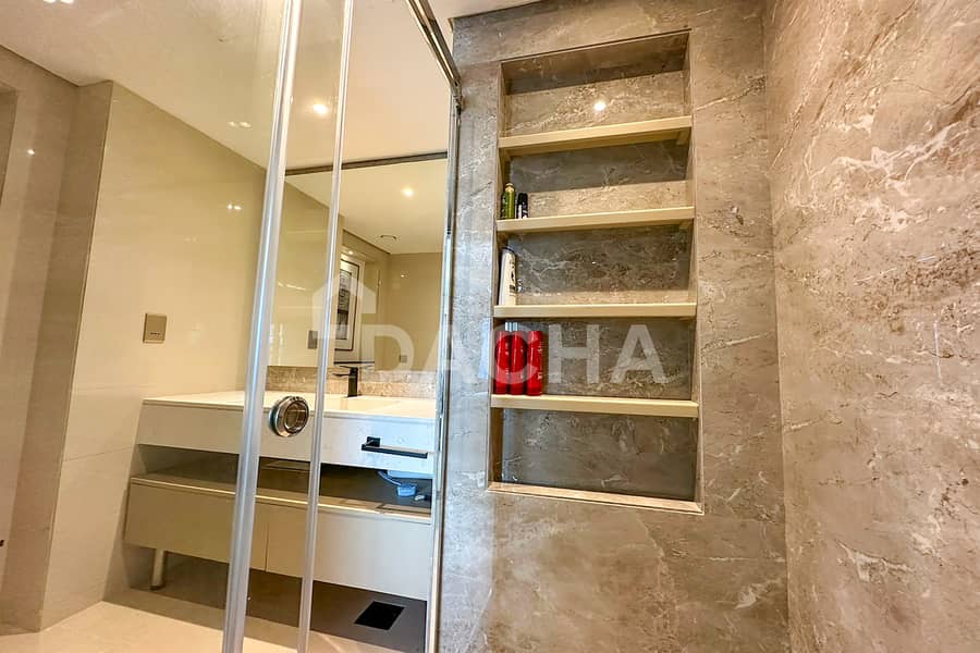 Fully Upgraded | One of a kind | High floor - Image 13