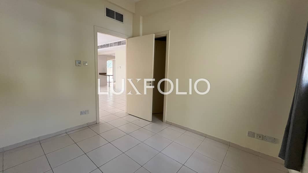 Vacant Now | Single Row | Park Backing - Image 10