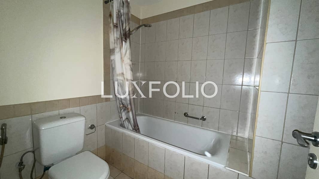 Vacant Now | Single Row | Park Backing - Image 20