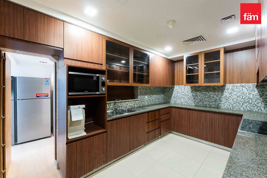 Huge Plot | Prime Location L 6 Bed+ Driver + Maid - Image 18