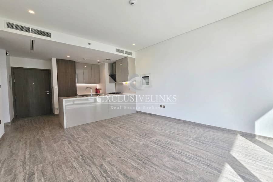 Elegant | Brand New | Bright | Vacant