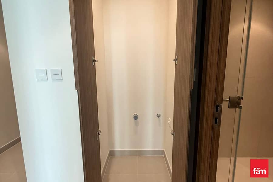 Bright | Water View | Middle floor | Brand New - Image 8