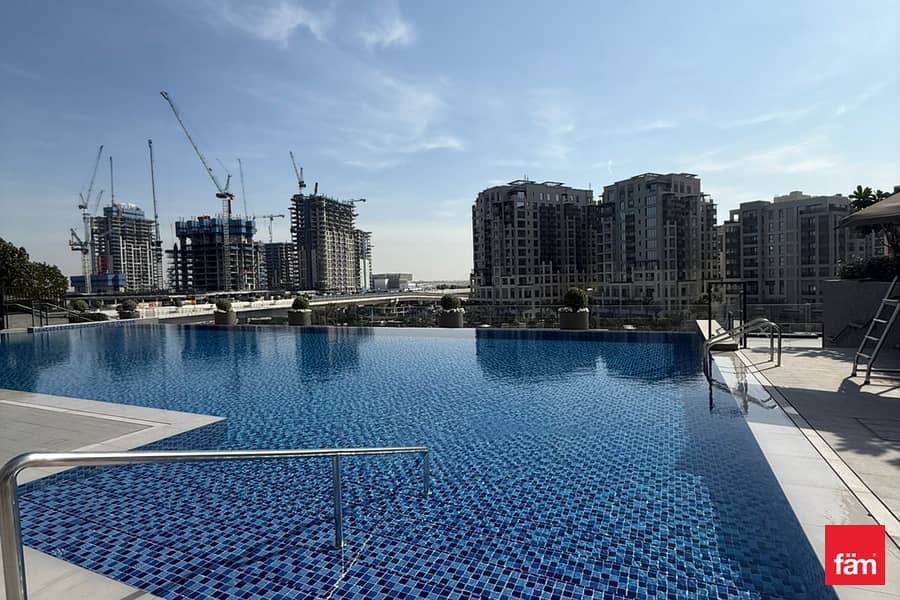 Bright | Water View | Middle floor | Brand New - Image 14