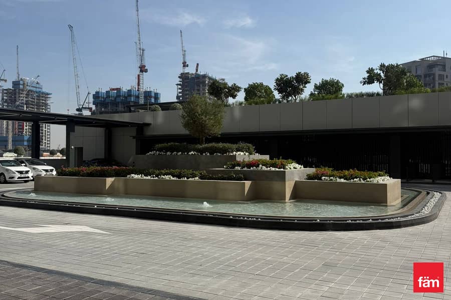 Bright | Water View | Middle floor | Brand New - Image 16