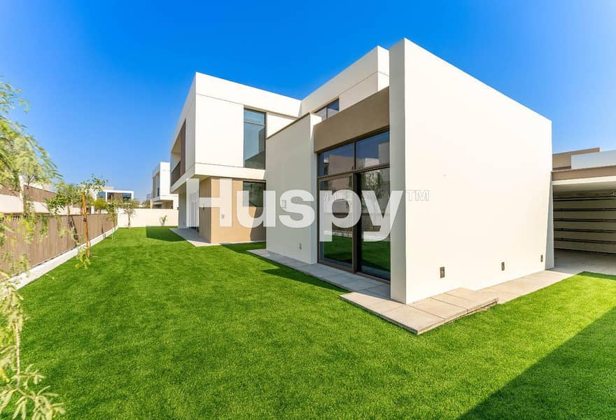 Large Layout | Extra Parking | Single Row - Image 13