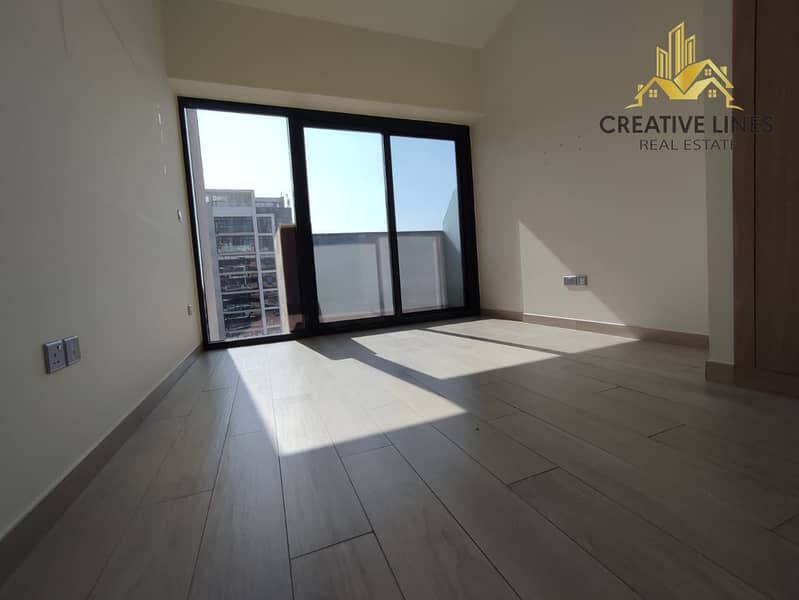 Boulevard facing very spacious studio apartment available for rent