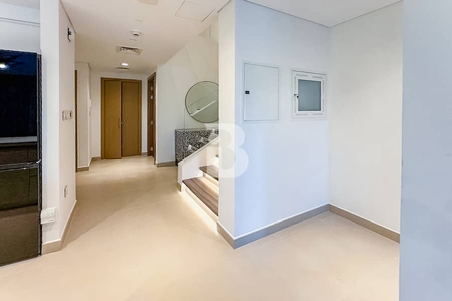 CORNER TOWNHOUSE |SPACIOUS |SERENE |TROPHY ASSET