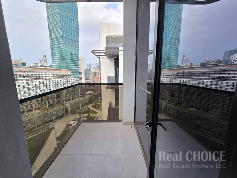 Skyline Living | Spacious 3BR | Prime Business Bay - Image 19