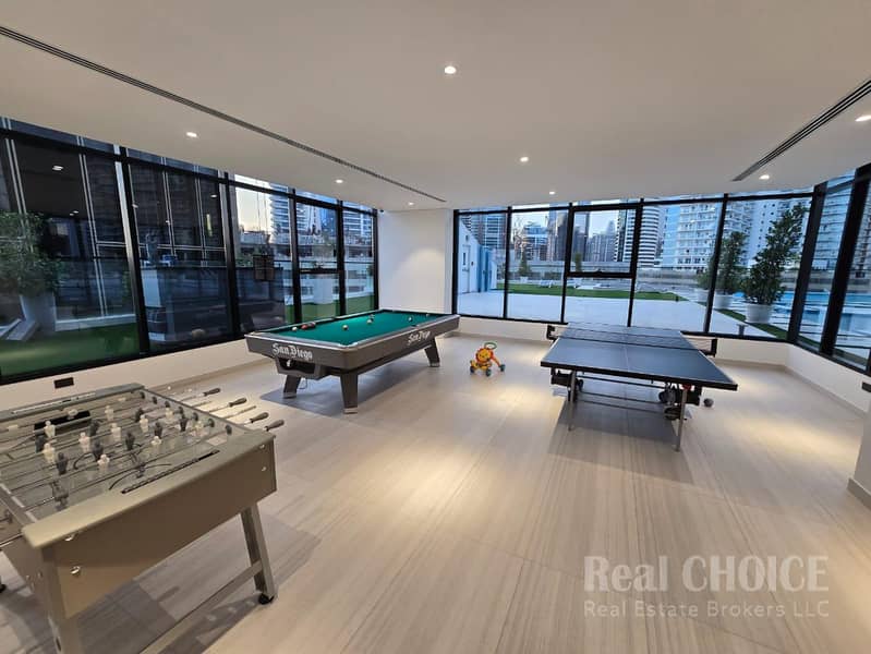 Skyline Living | Spacious 3BR | Prime Business Bay - Image 25