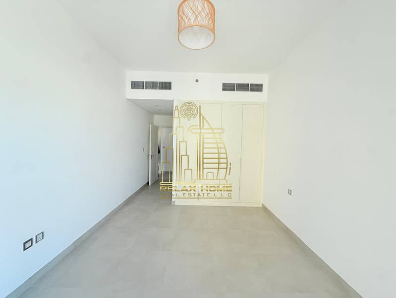 Spacious 2BHK | Kitchen Appliances | Gym & Pool | Book Now