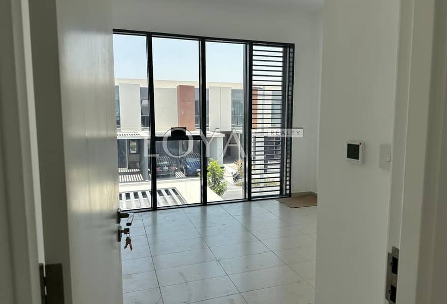 Available Soon | Extended Garden | Well Maintained - Image 7