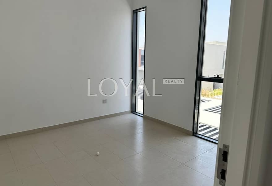 Available Soon | Extended Garden | Well Maintained - Image 8