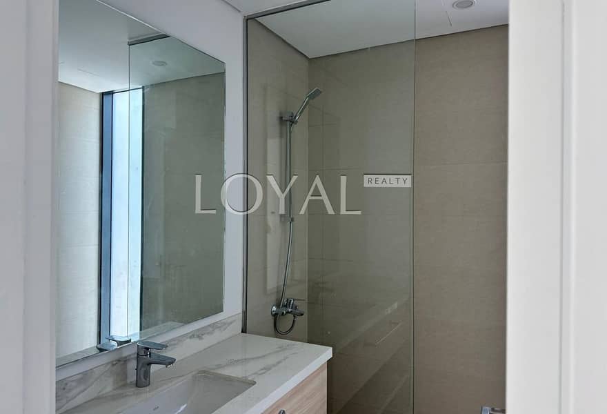 Available Soon | Extended Garden | Well Maintained - Image 11