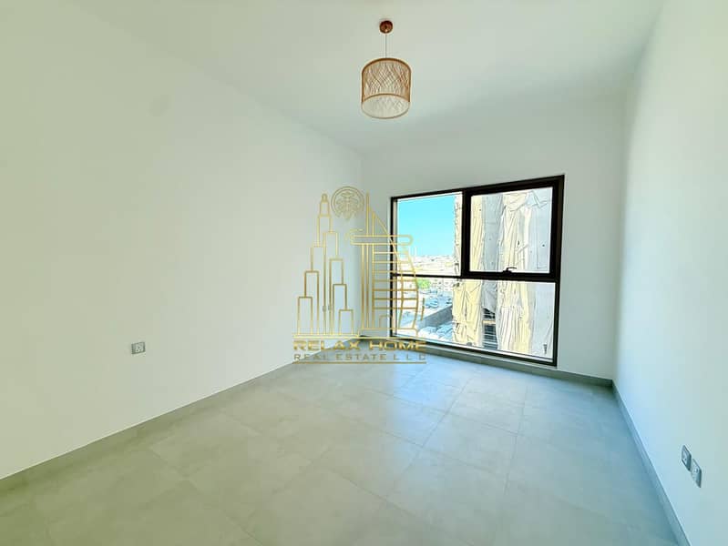 Spacious 2BHK | Kitchen Appliances | Gym & Pool | Book Now