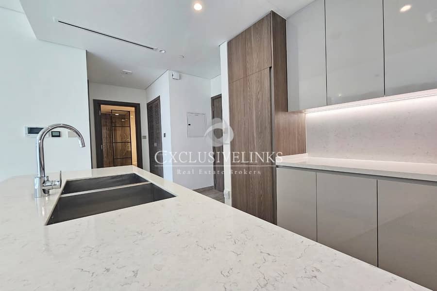 Elegant | Brand New | Bright | Vacant